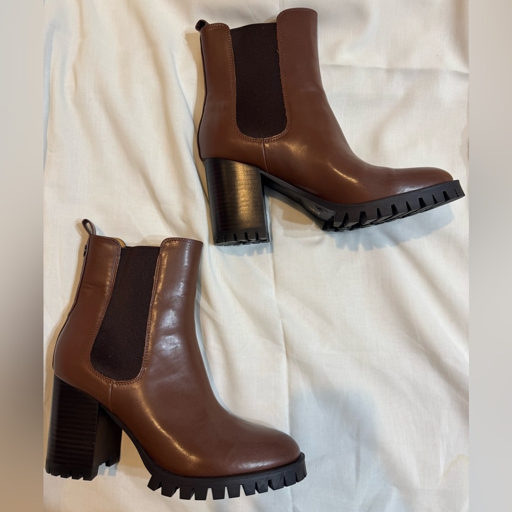 Nine West Elegant Brown Heeled Boots - Never Been Worn